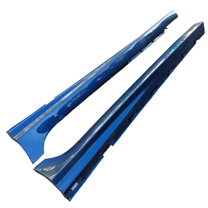 Da2-441 - VE SS Holden Commodore Sedan - Sideskirts Set - Perfect Blue #824T
