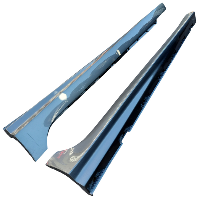 Da2-445 - VE SS Holden Commodore Sedan - Sideskirts Set - Alto Grey #144S