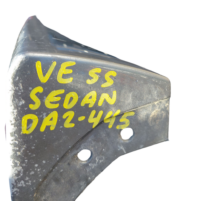 Da2-445 - VE SS Holden Commodore Sedan - Sideskirts Set - Alto Grey #144S