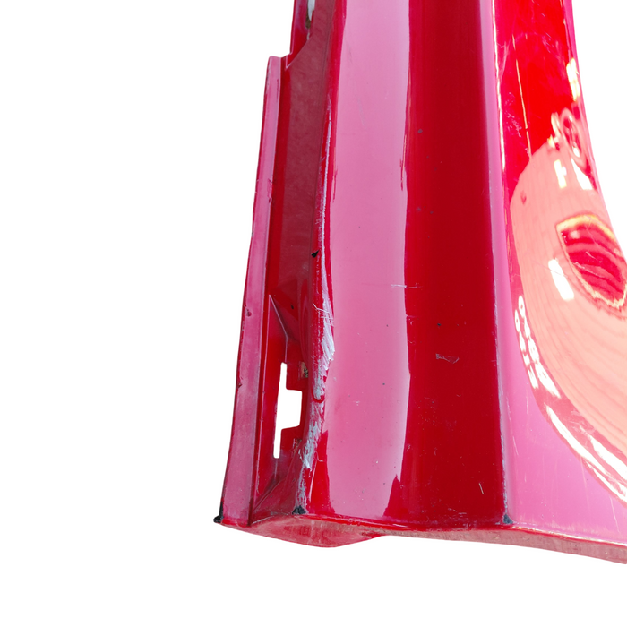 Da2-447 - VE SS Holden Commodore Sedan - Sideskirts Set - Sting Red #687F
