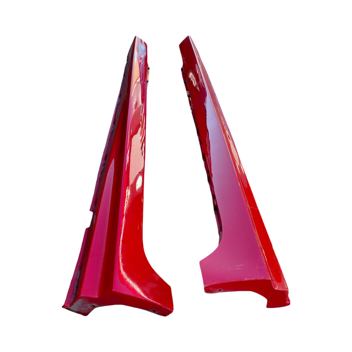 Da2-453 - VF SS Holden Commodore Sedan - Sideskirts Set - Red Hot #687F