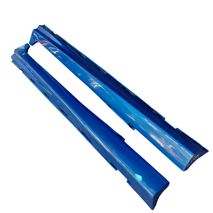 Da2-455 - VE SS Holden Commodore Sedan - Sideskirts Set - Perfect Blue #824T