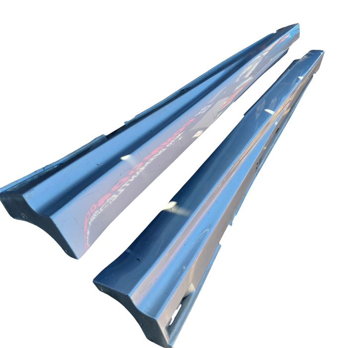 Da2-456 - VF Holden Commodore Ute - Sideskirts Set - Silver