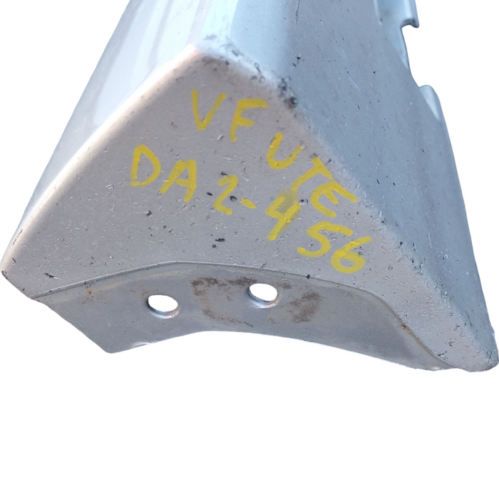 Da2-456 - VF Holden Commodore Ute - Sideskirts Set - Silver