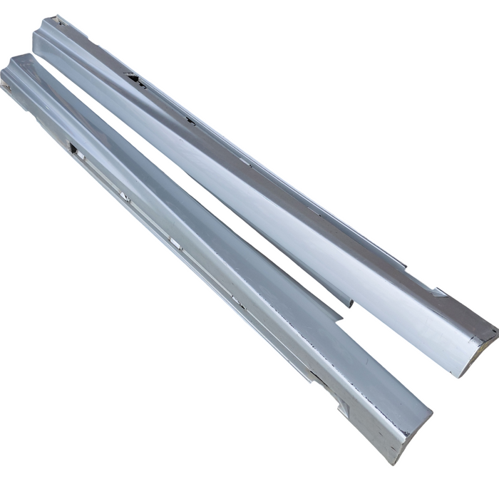 Da2-484 - VE SS Holden Commodore Ute - Sideskirts Set - Nitrate Silver #636R