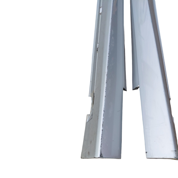 Da2-484 - VE SS Holden Commodore Ute - Sideskirts Set - Nitrate Silver #636R