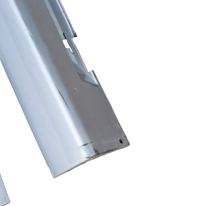 Da2-484 - VE SS Holden Commodore Ute - Sideskirts Set - Nitrate Silver #636R