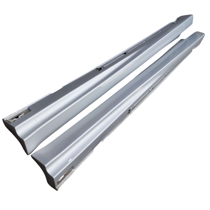 Da2-484 - VE SS Holden Commodore Ute - Sideskirts Set - Nitrate Silver #636R