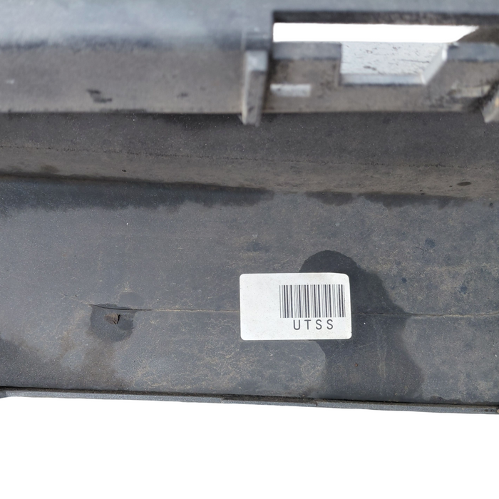 Da2-484 - VE SS Holden Commodore Ute - Sideskirts Set - Nitrate Silver #636R
