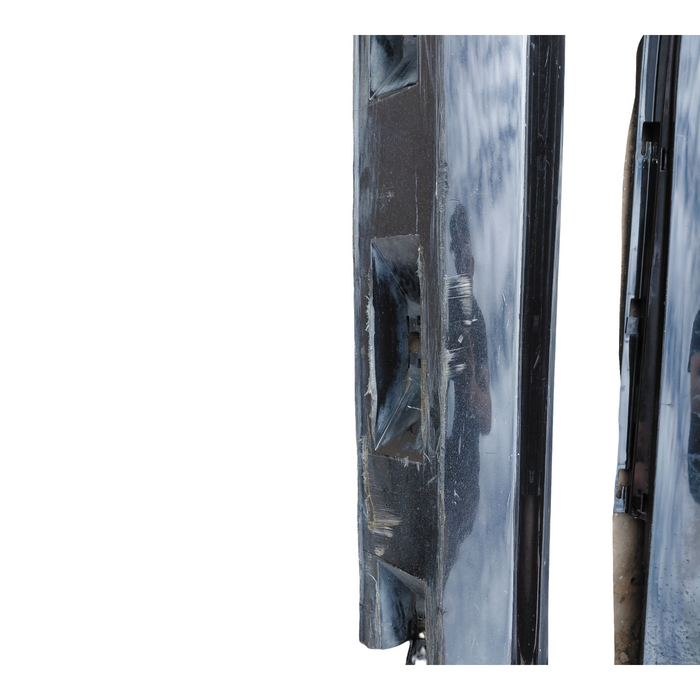 Da2-485 - VE HSV Holden Commodore Sedan - Sideskirts Set - Phantom Black #690F