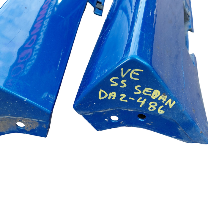 Da2-486 - VE SS Holden Commodore Sedan - Sideskirts Set - Perfect Blue #824T