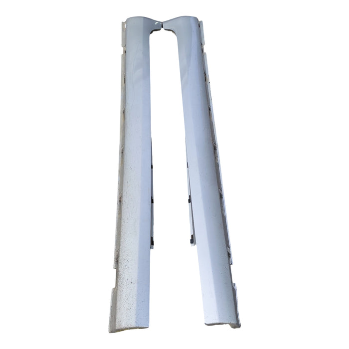 Da2-480 - VE Berlina Holden Commodore Sedan - Sideskirts Set - Herron White #679F