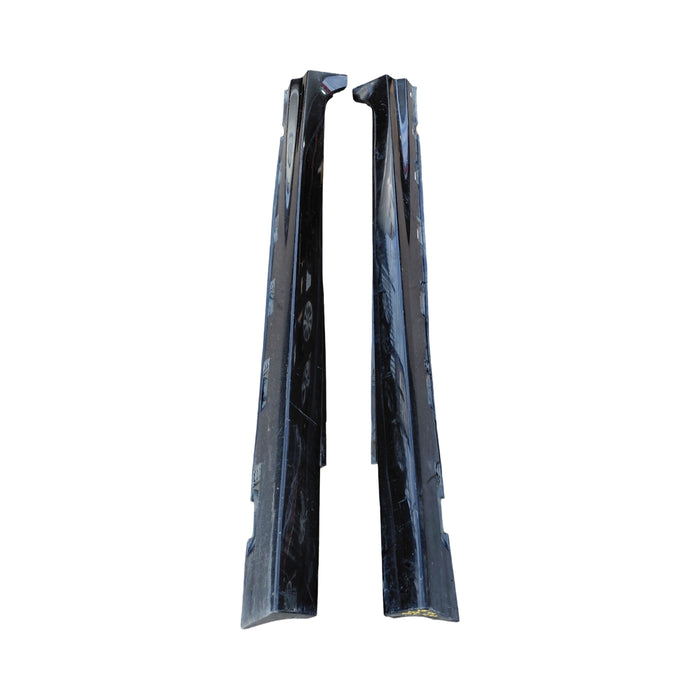 Da2-491 - VE SS Holden Commodore Sedan - Sideskirts Set - Phantom Black #690F