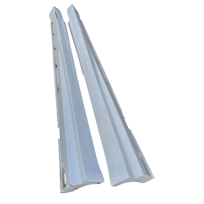 Da2-494 - VE SS Holden Commodore Ute - Sideskirts Set - Herron White #679F