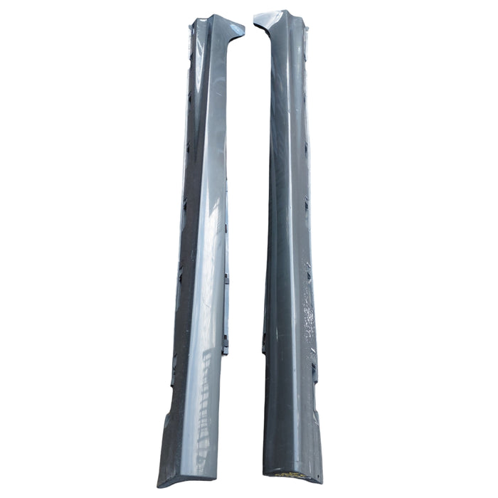 Da2-498 - VE SS Holden Commodore Sedan - Sideskirts Set - Alto Grey #144S