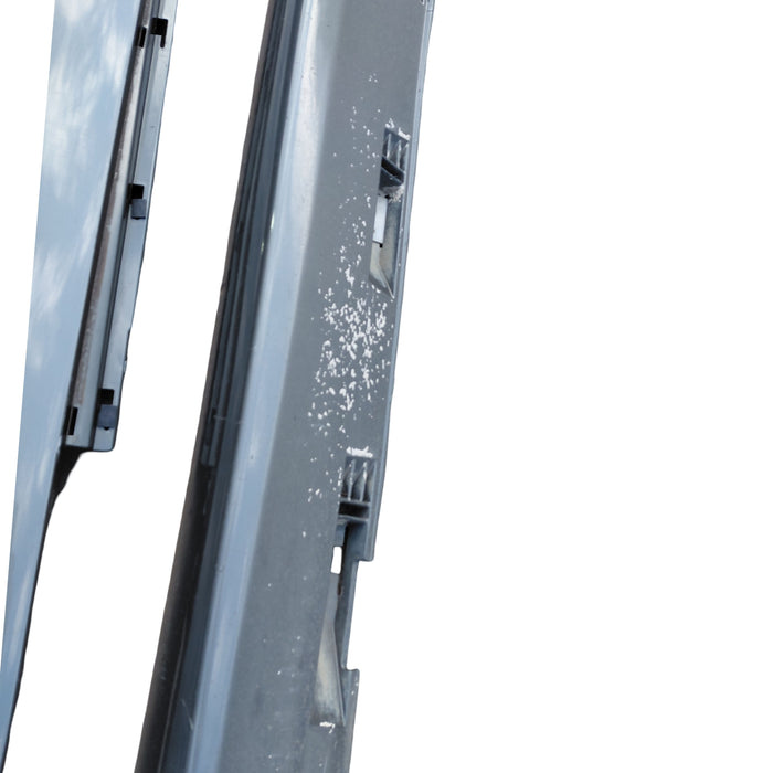 Da2-498 - VE SS Holden Commodore Sedan - Sideskirts Set - Alto Grey #144S