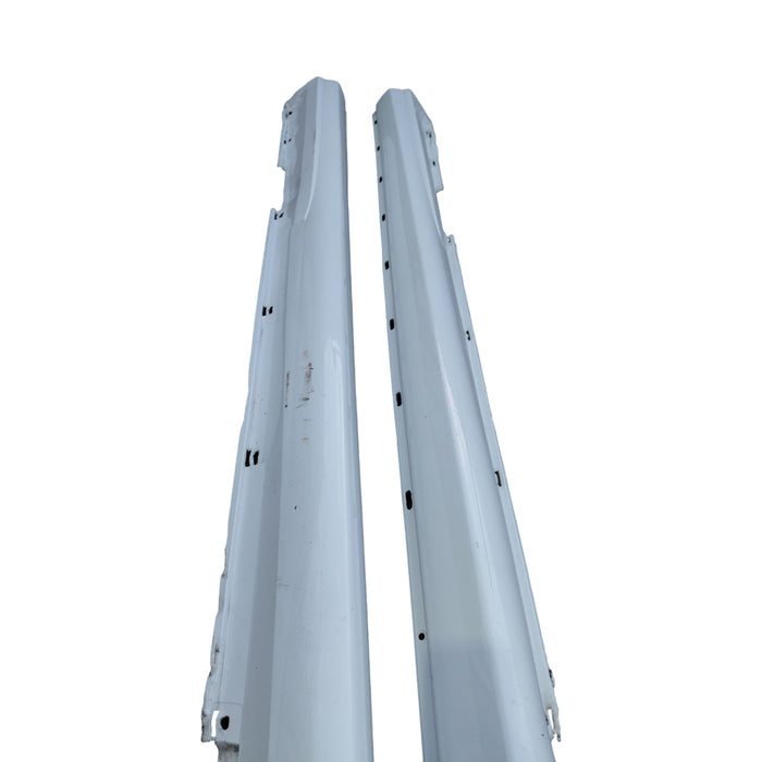 Da2-509 - VZ SS Holden Commodore Ute - Sideskirts Set - Herron White #679F