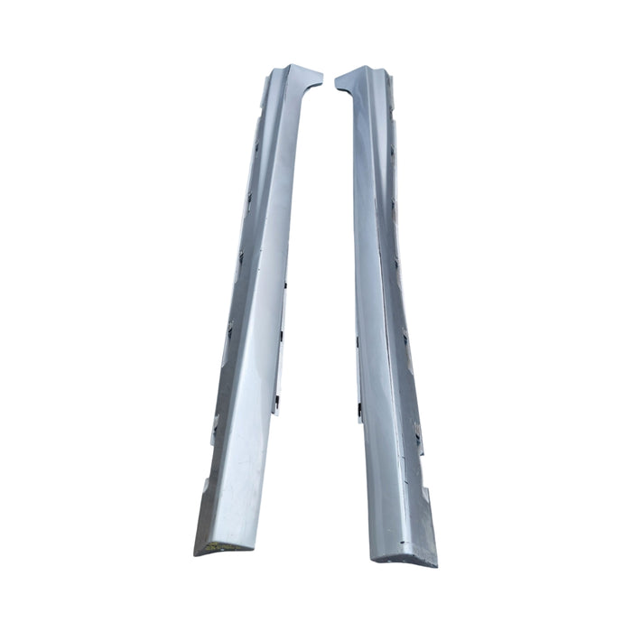 Da2-505 - VF SS Holden Commodore Sedan - Sideskirts Set - Switchblade #636R