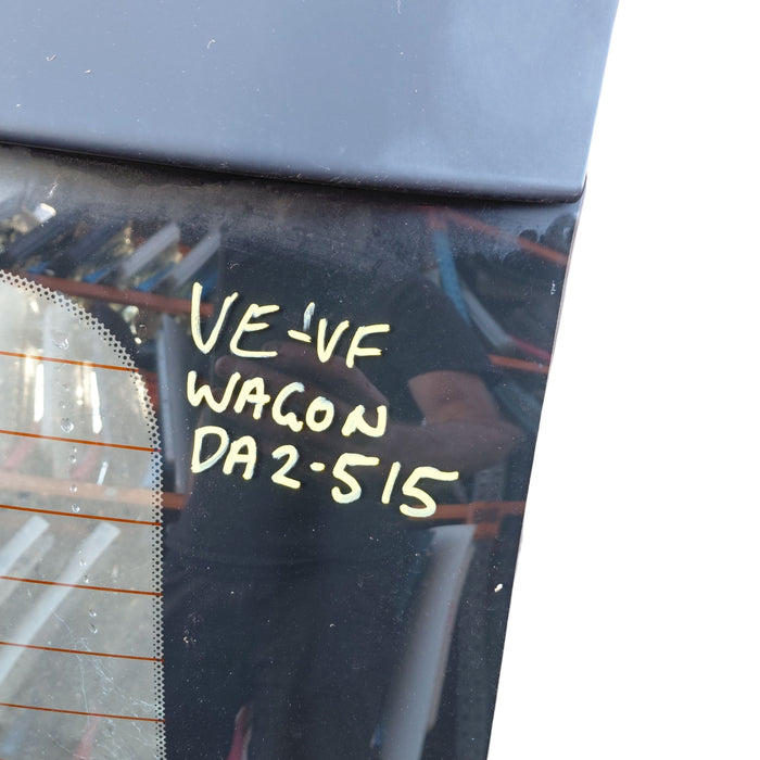 Da2-515 - VE / VF Holden Commodore Wagon - Tailgate - Red Passion #352N