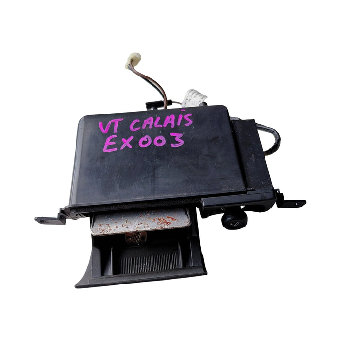 EX003 - VT Holden Calais - Ashtray and Lighter (Smoker's Pack)