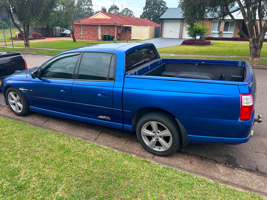 crew001 - VY Holden Crewman Tub Complete with Tub Liner /Tailgate and Rear Bar - Impulse Blue