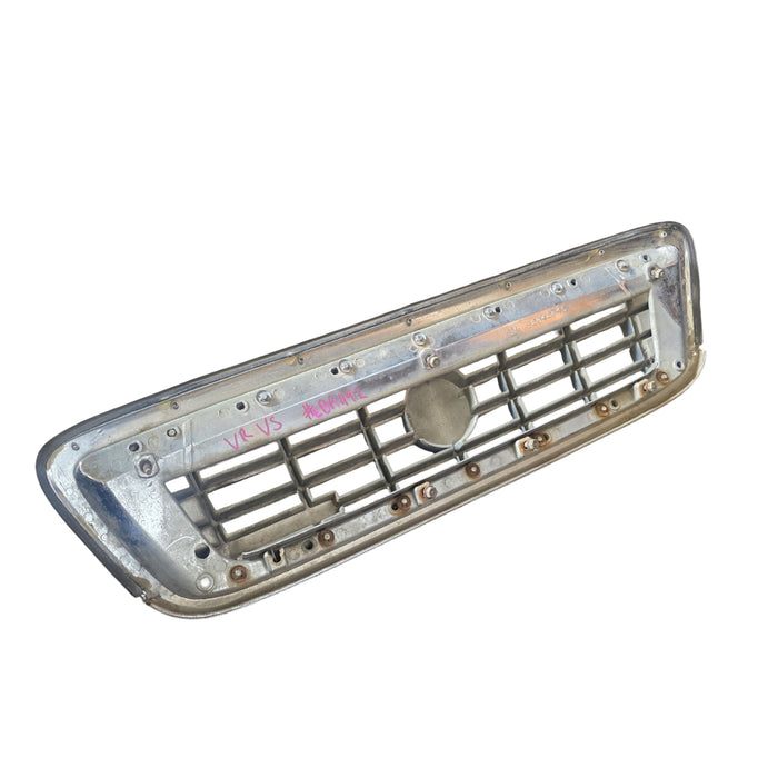 BA492 - VR / VS Holden Statesman  - Chrome Front Grille with Badge