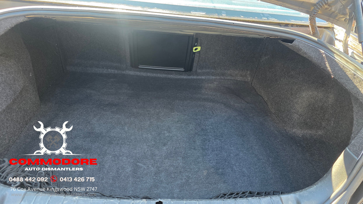 A330- VE Holden Calais V Sedan, LLT V6, Auto MYB Paint #354N Nickle Metallic 243,XXXkms