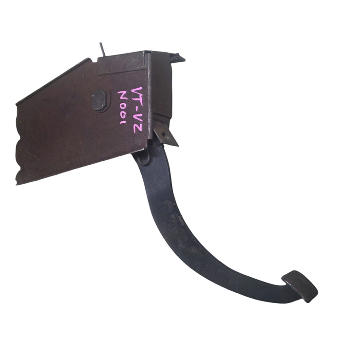 n001 - VT, VX, VU, VY, VZ Holden Commodore Clutch Pedal V6/V8