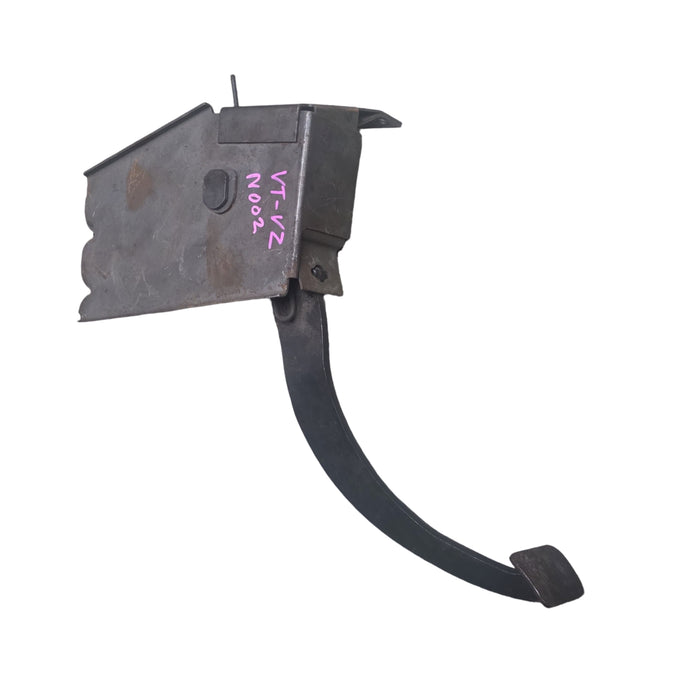 n002 - VT, VX, VU, VY, VZ Holden Commodore Clutch Pedal V6/V8