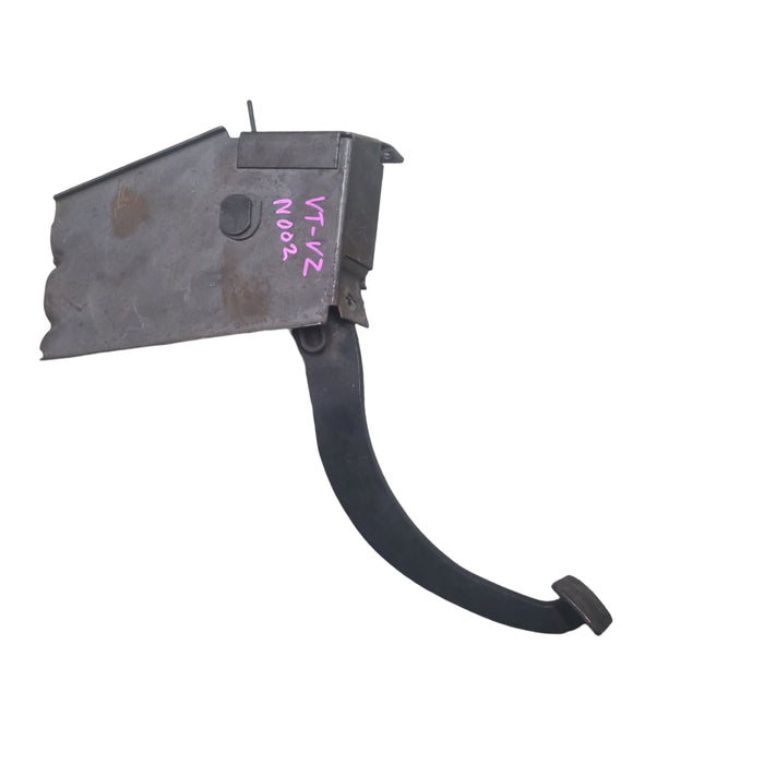 n002 - VT, VX, VU, VY, VZ Holden Commodore Clutch Pedal V6/V8