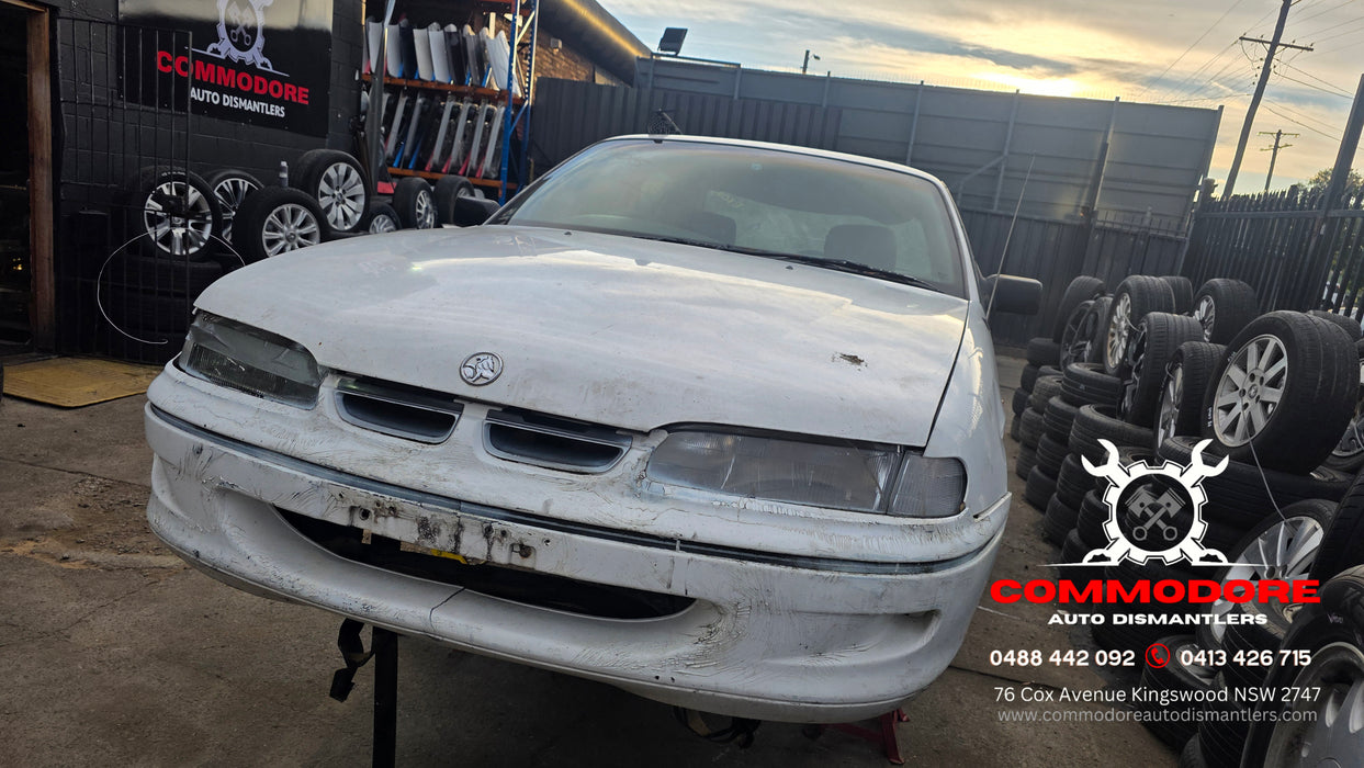 EX015 - VS SI Holden Commodore Sedan - Front Windscreen Wiper Arms (PAIR)
