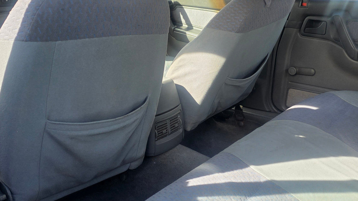 EX015 - VS SI Holden Commodore Sedan - Centre Console w/ Rear Vents & Lid - TRIM #51i