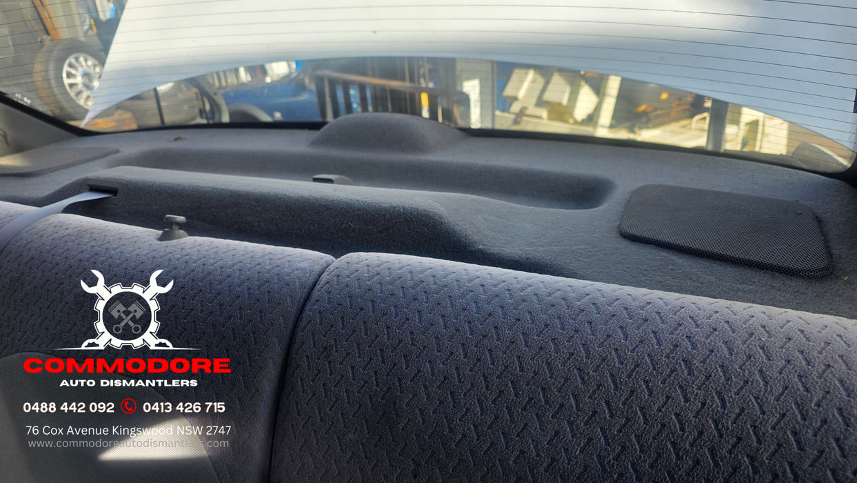 EX015 - VS SI Holden Commodore Sedan - "PILKINGTON" Rear Windscreen Glass GENUINE