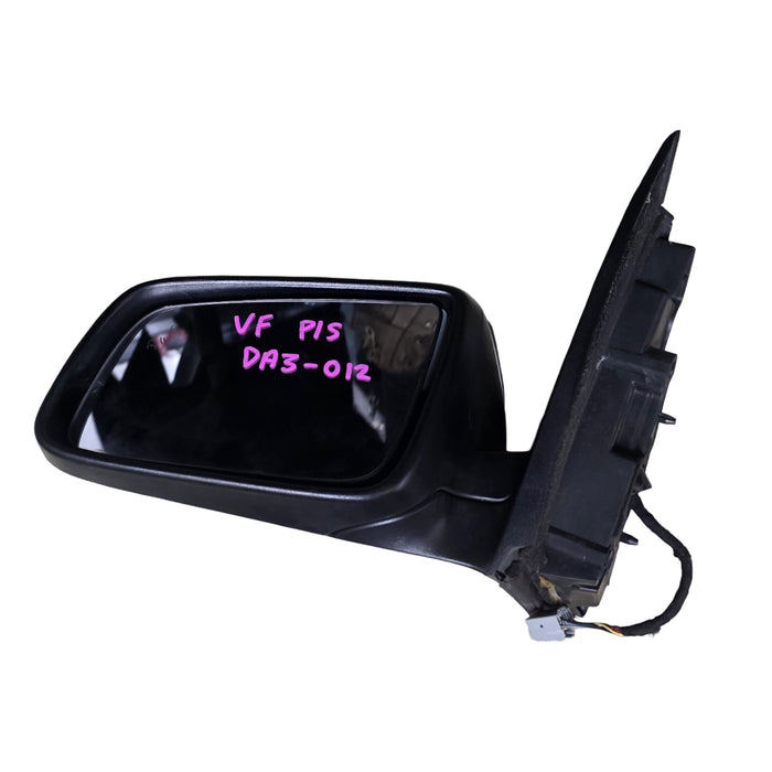 Da3-012 - VF Holden Commodore - Passenger Side Mirror - Herron White #679F