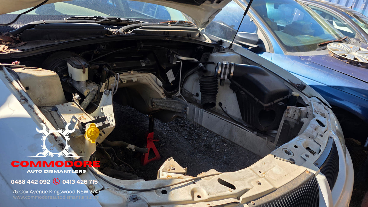 A340 - VX Holden Commodore Sedan Heron White #J073 V6 Auto