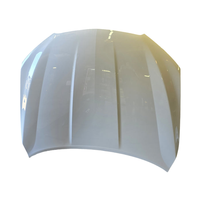 for001 - VF Holden Commodore Bonnet - Heron White #679F