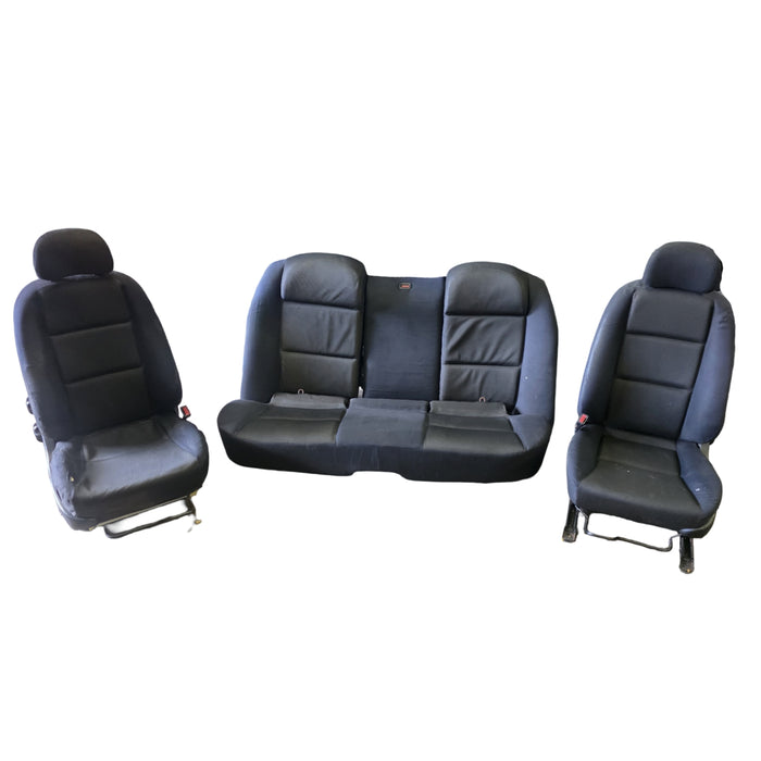 a345 - VZ SV6 Holden Commodore Sedan - Seats (Front and Rear)