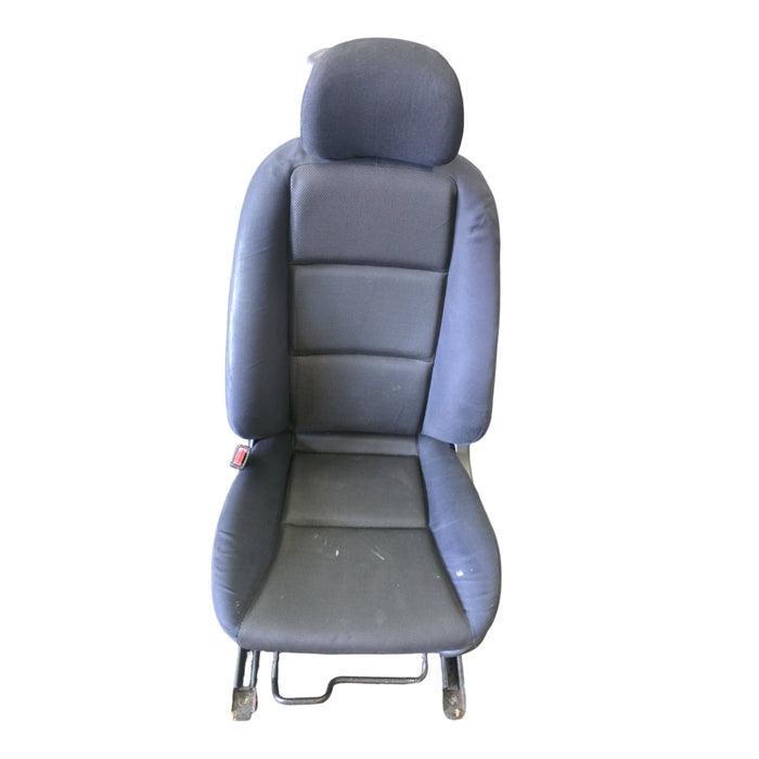 a345 - VZ SV6 Holden Commodore Sedan - Seats (Front and Rear)