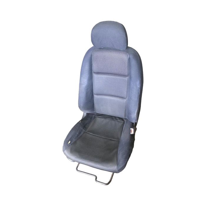 a345 - VZ SV6 Holden Commodore Sedan - Seats (Front and Rear)