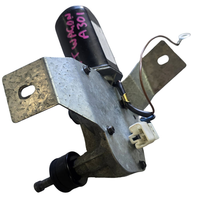 a301 - VT Holden Commodore Wagon - Rear Wiper Motor
