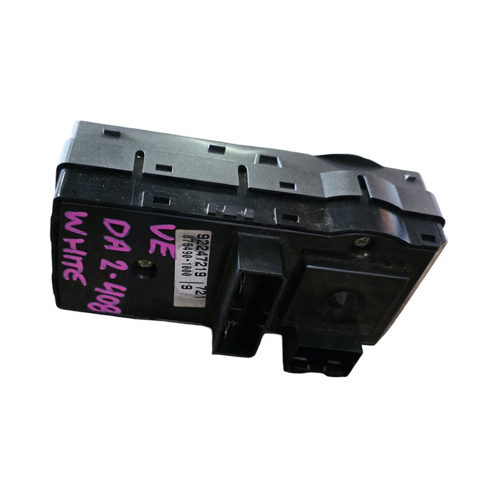 Da2-408 - VE Holden Commodore Sedan - Power Window Switch - White Illumination - Silver