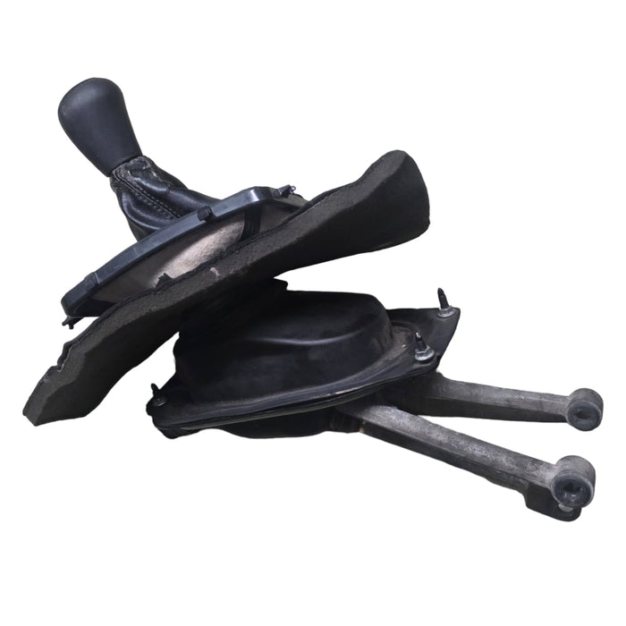 A101 - VZ Holden Commodore Sedan - Manual Gear Shifter 6spd MV5 with Linkage Arms