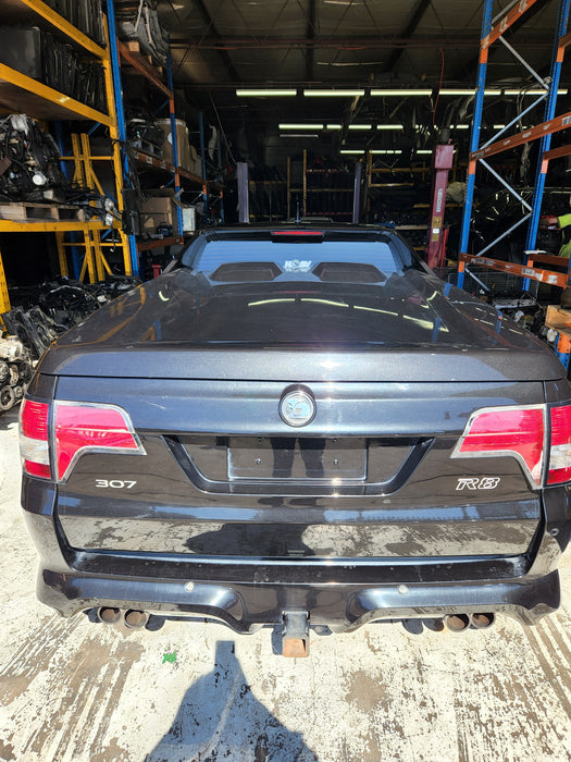 a047 - VE HSV Maloo R8 Utility - DRIVER SIDE Rear Hub