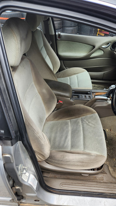 A085 - VY SV6 Holden Commodore Sedan - Doorcard Set Taupe (powered windows)