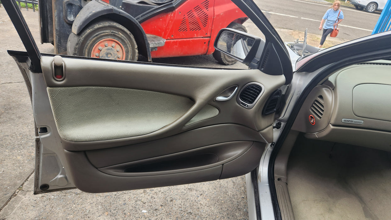 A085 - VY SV6 Holden Commodore Sedan - Doorcard Set Taupe (powered windows)