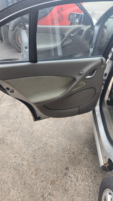 A085 - VY SV6 Holden Commodore Sedan - Doorcard Set Taupe (powered windows)