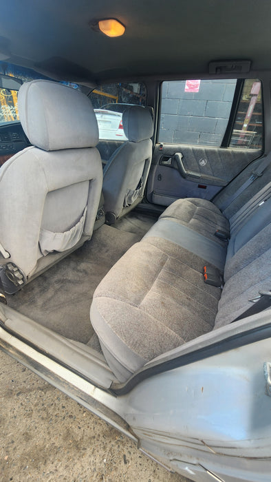 A089 - VS STATESMAN - Rear Seats