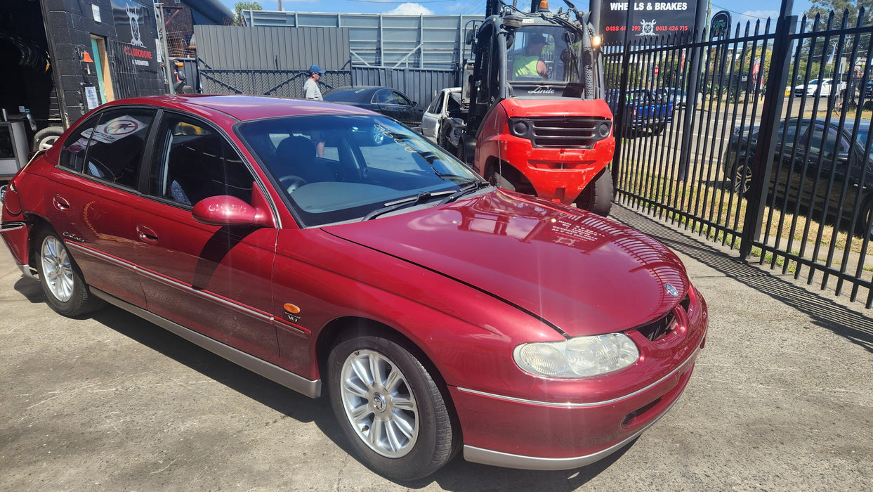 A098 - VT,VX,VY.VZ HOLDEN COMODORE SEDAN - Seatbelt Passengers Front