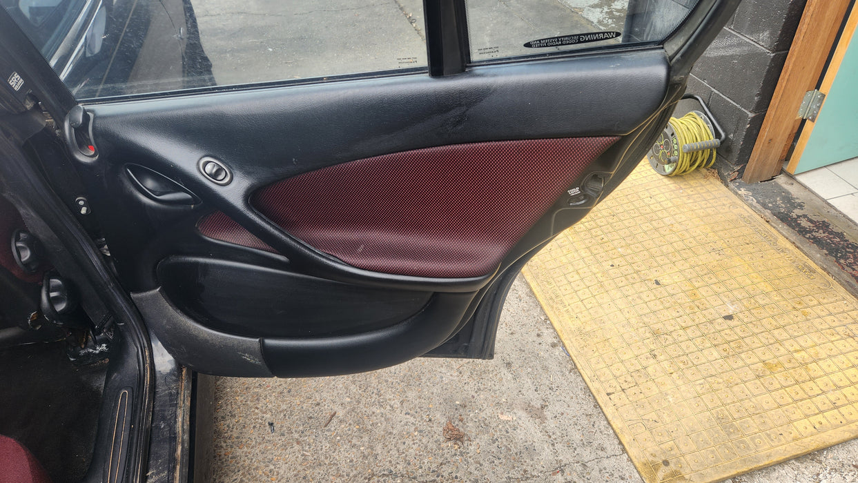 A099 - VZ SS Holden Commodore Sedan - Doorcard Set of 4 (powered windows)