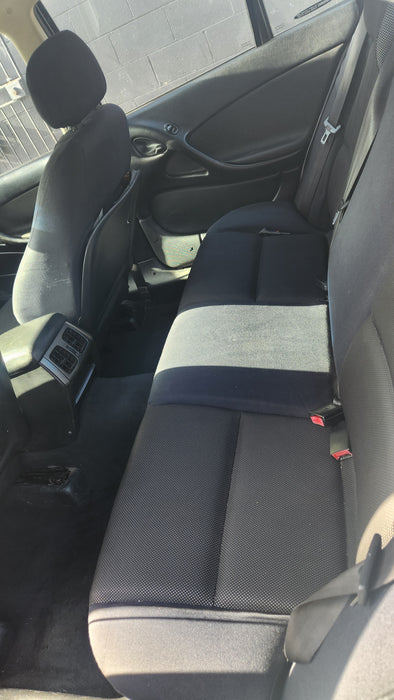 a100 - VY,VZ,VT,VX HOLDEN COMMODORE SEDAN - Seatbelt  Rear Centre  (Black)